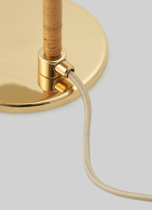 9602 Floor Lamp