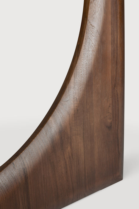 Geometric dining table (Round)