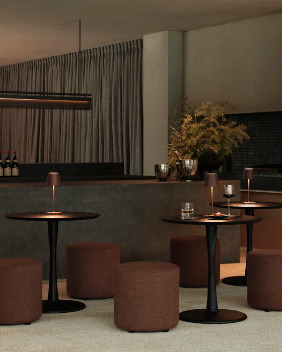 Torsion dining table
