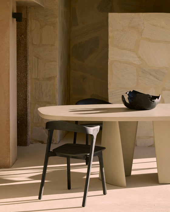 Canyon outdoor dining table