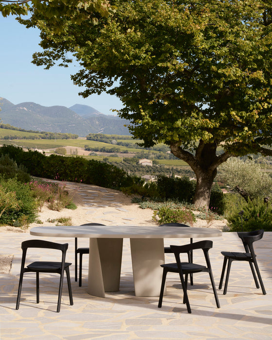 Canyon outdoor dining table