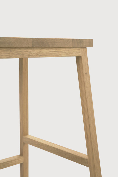 N3 counter stool