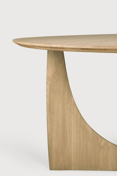 Geometric dining table (Round)