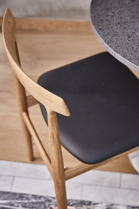 Hertug dining chair [Made-to-order]