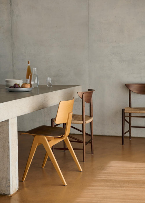 Daystak Side Chair