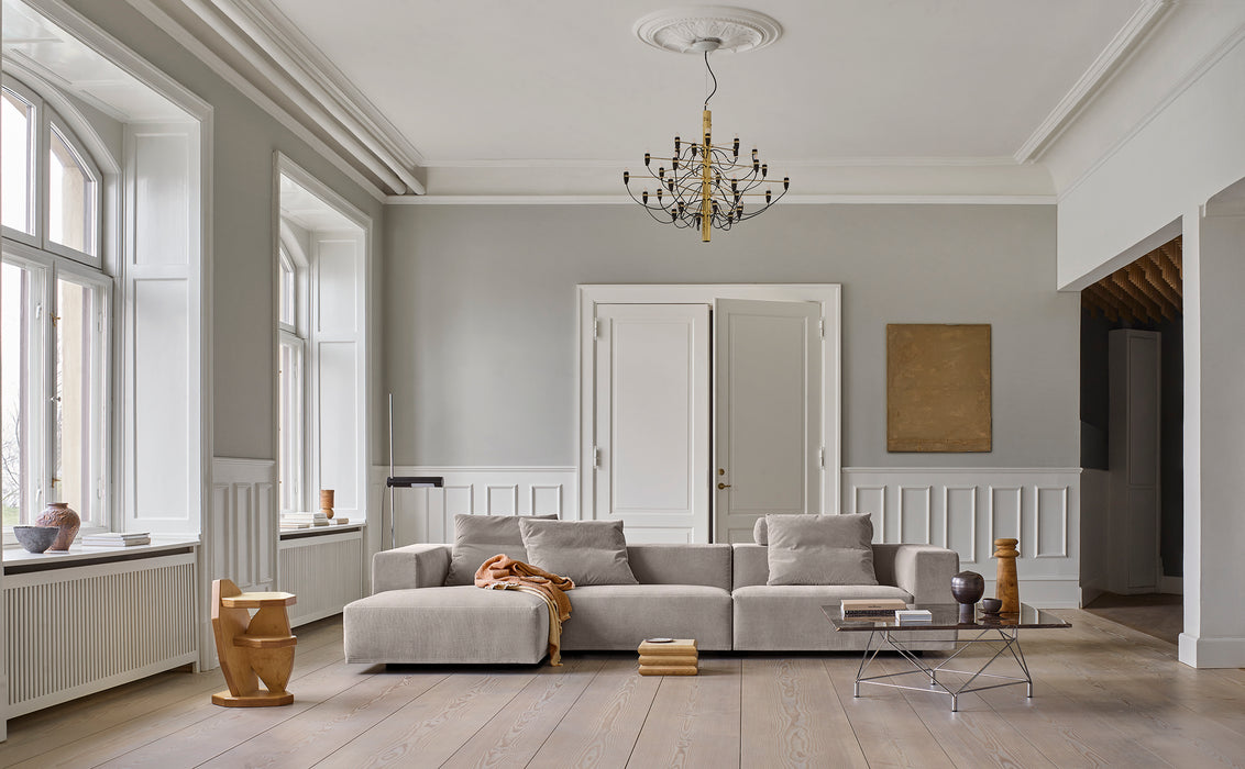 Baseline sectional sofa right facing