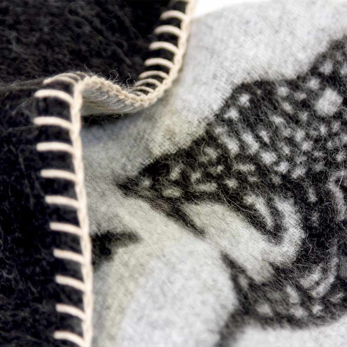 Peyote Reversible Throw Ivory Black