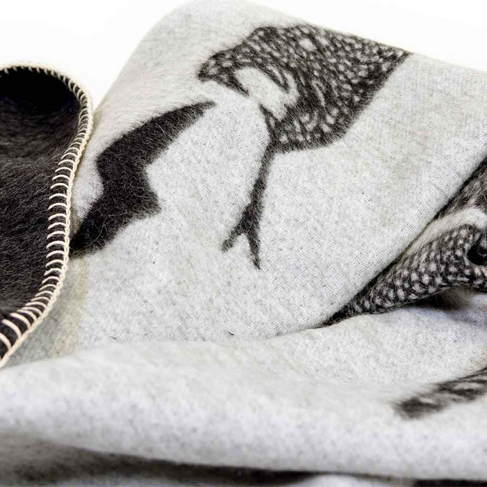 Peyote Reversible Throw Ivory Black