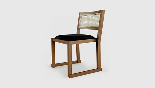 Walnut / Vinyl Noir / Lifestyle