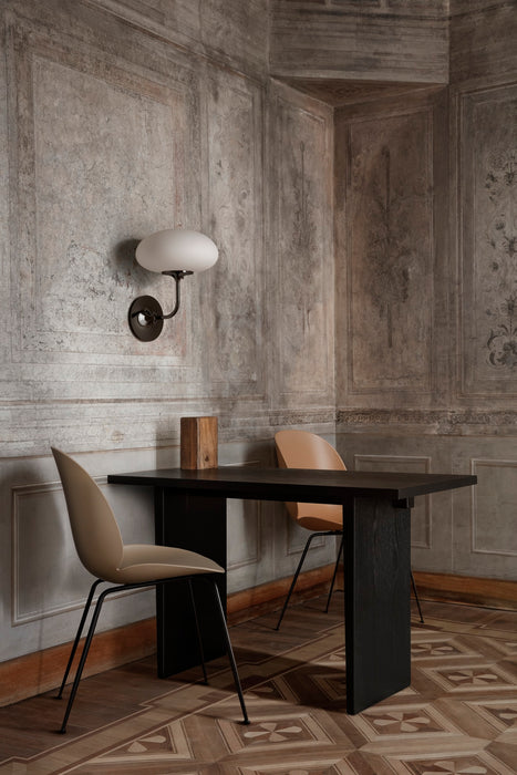 Stemlite Wall Lamp