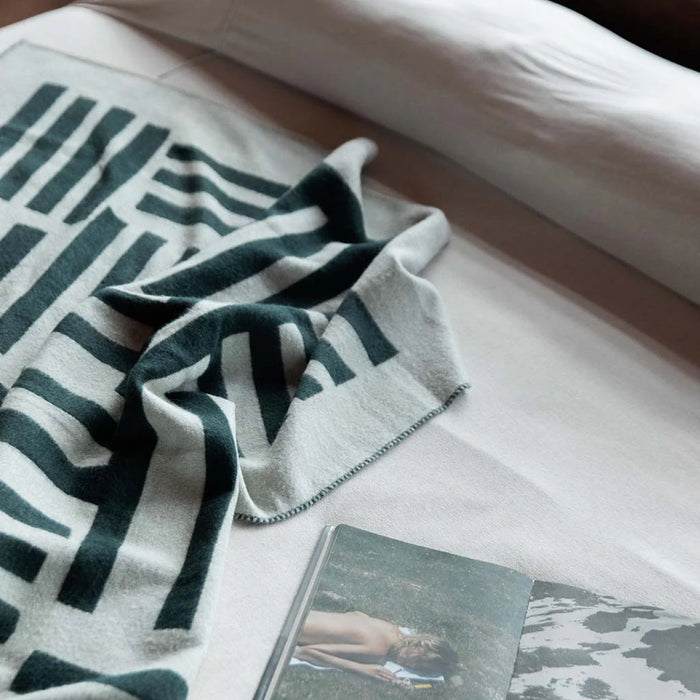 Rosin Reversible Throw