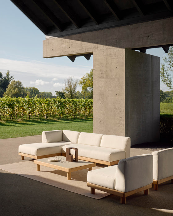 Monocle outdoor coffee table