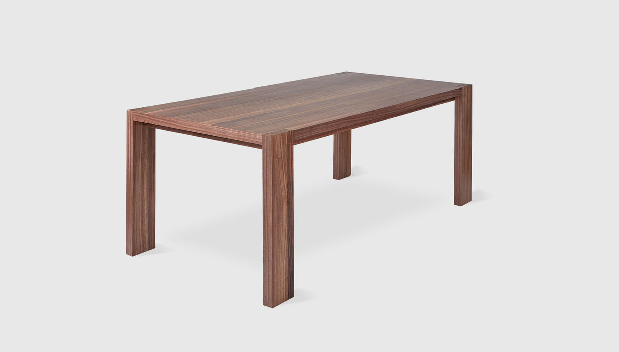 Natural Walnut 