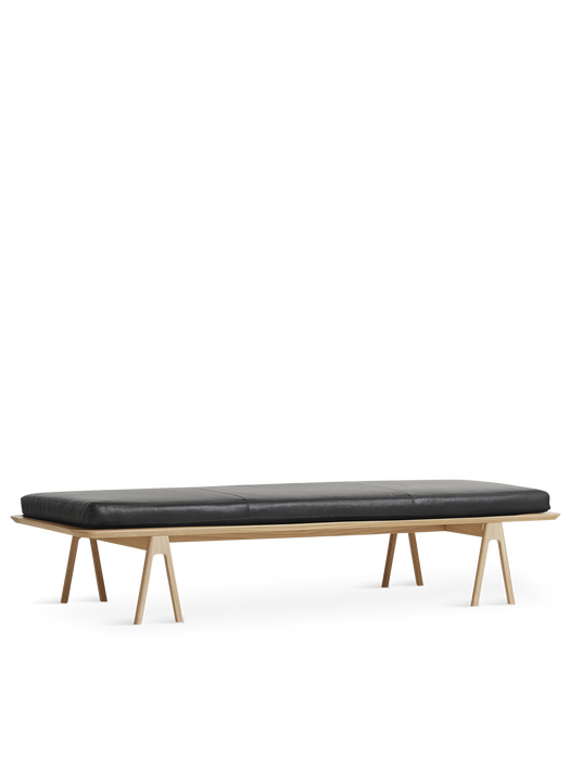 Level daybed