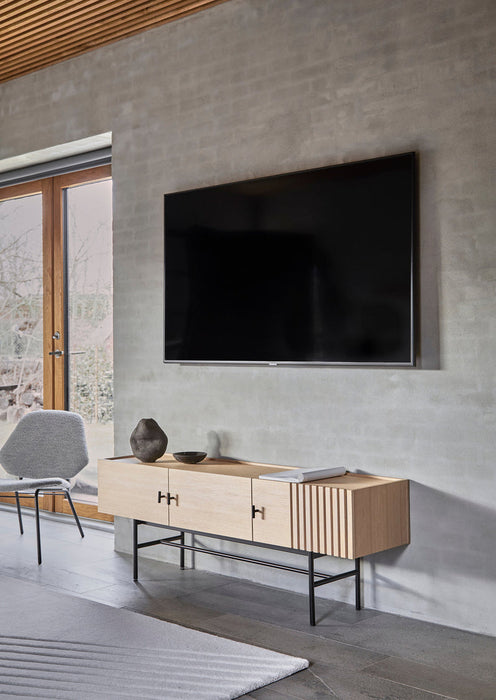 Array low sideboard (150 cm)