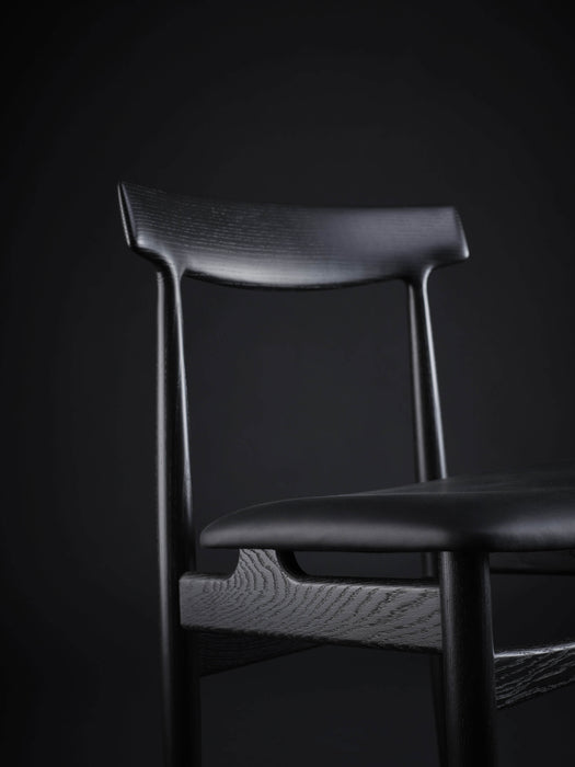 Hertug dining chair [Quick ship]