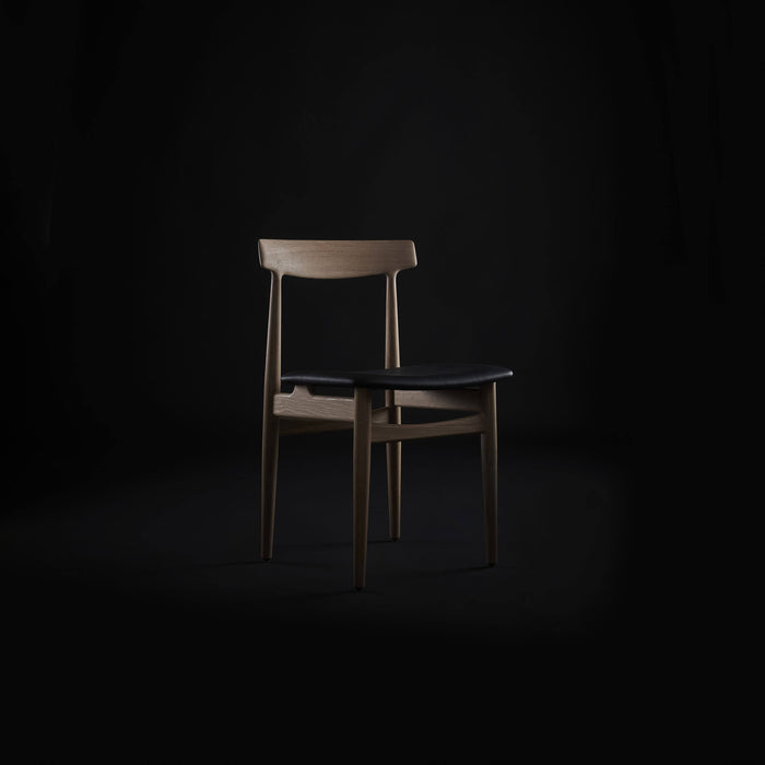 Hertug dining chair [Quick ship]