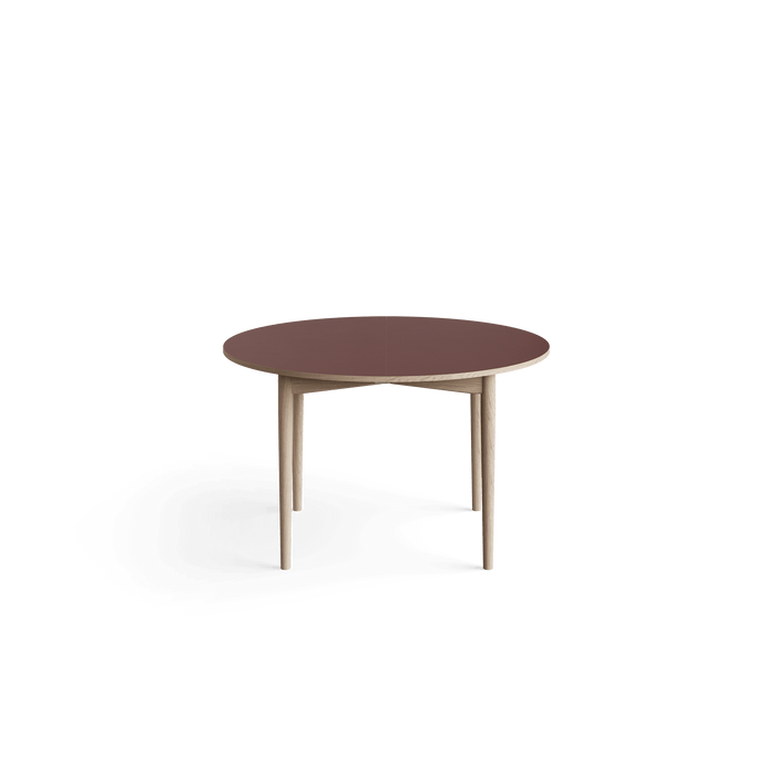 Oma dining table – extendable [Made-to-order]