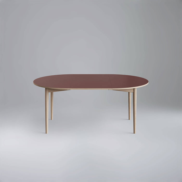 Oma dining table – extendable [Made-to-order]