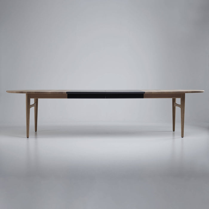 Øya dining table [Made-to-order]