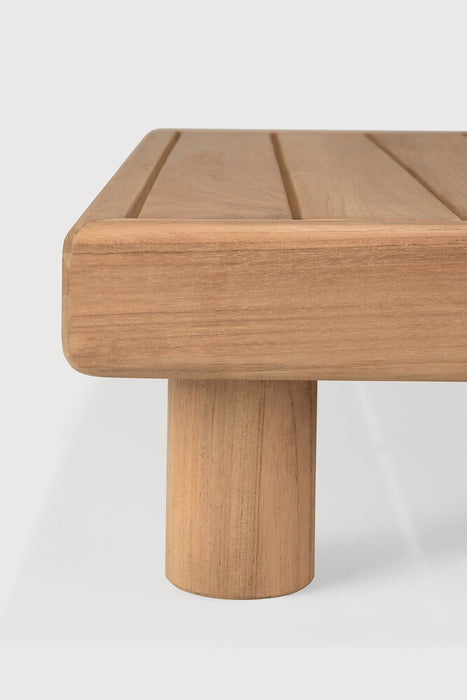 Monocle outdoor coffee table