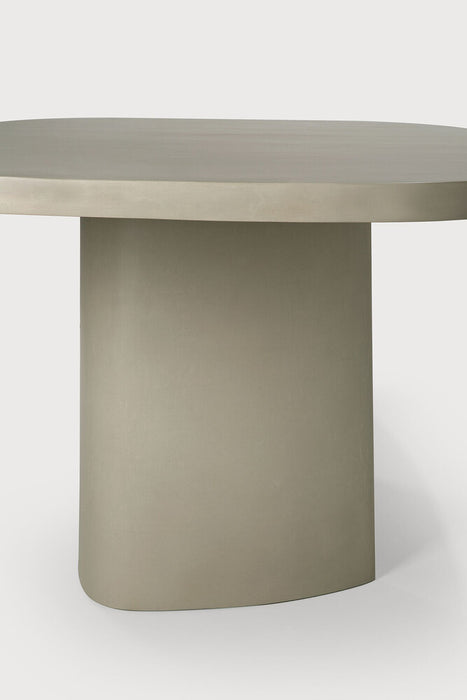Canyon outdoor dining table