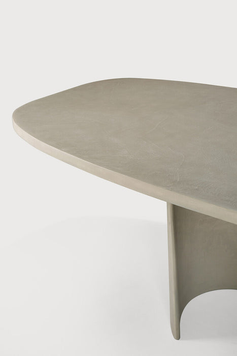 Canyon outdoor dining table