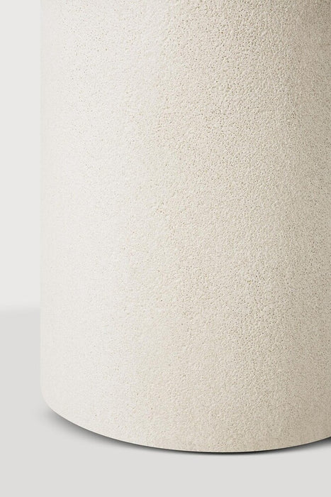 Elements dining table