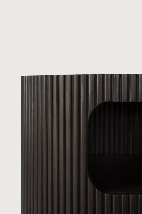 Boomerang drawer unit