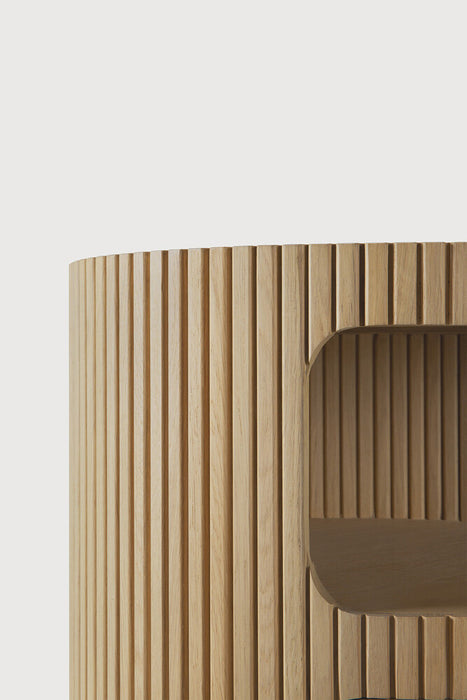 Boomerang drawer unit